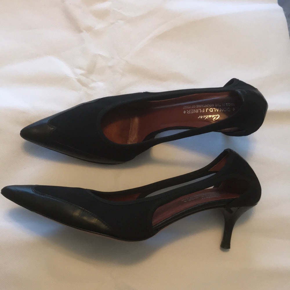 Donald J Pliner Elastic Kitten Heels